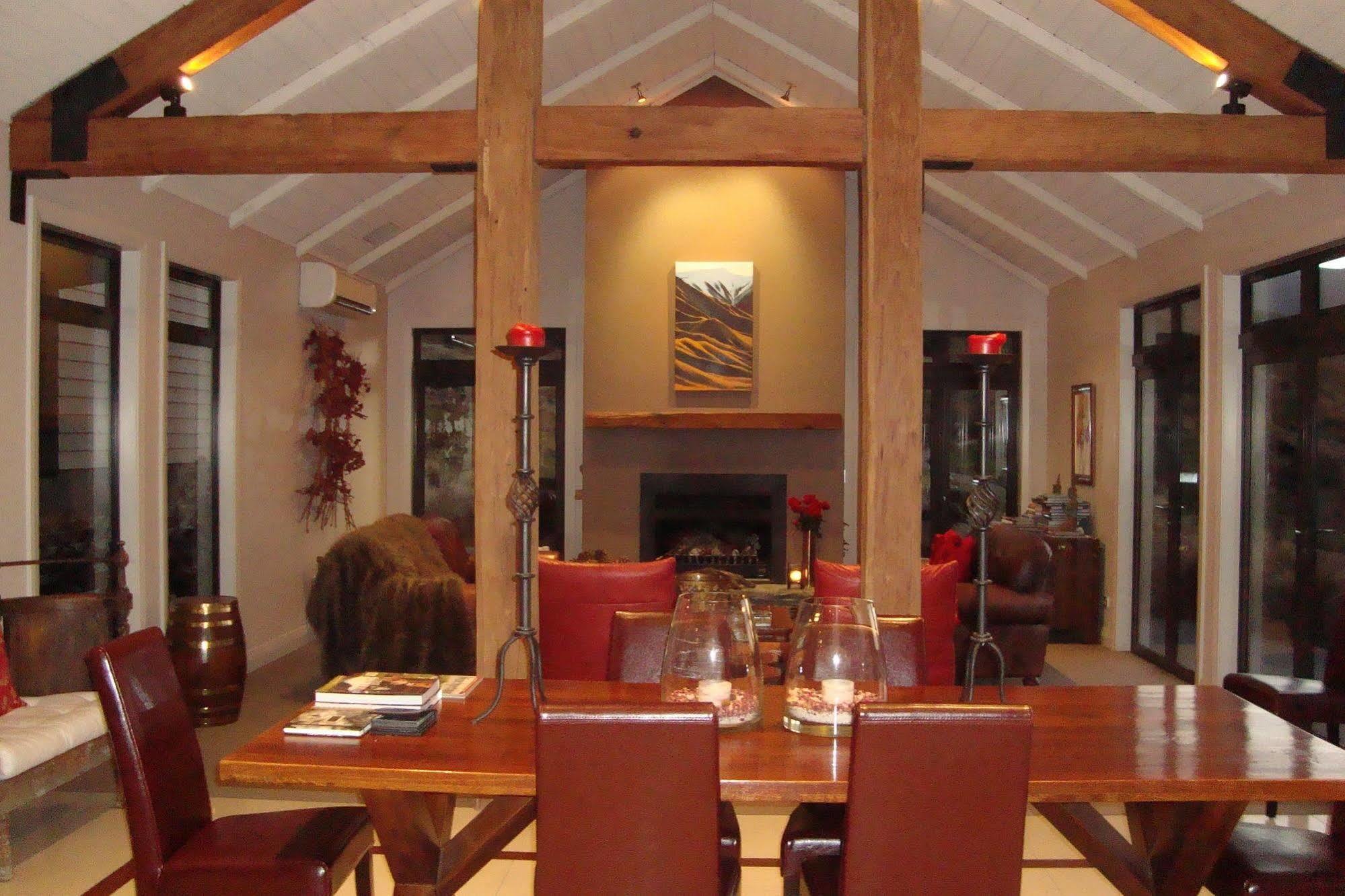 Mt Rosa Lodge Boutique Vineyard Accommodation Wanaka Luaran gambar