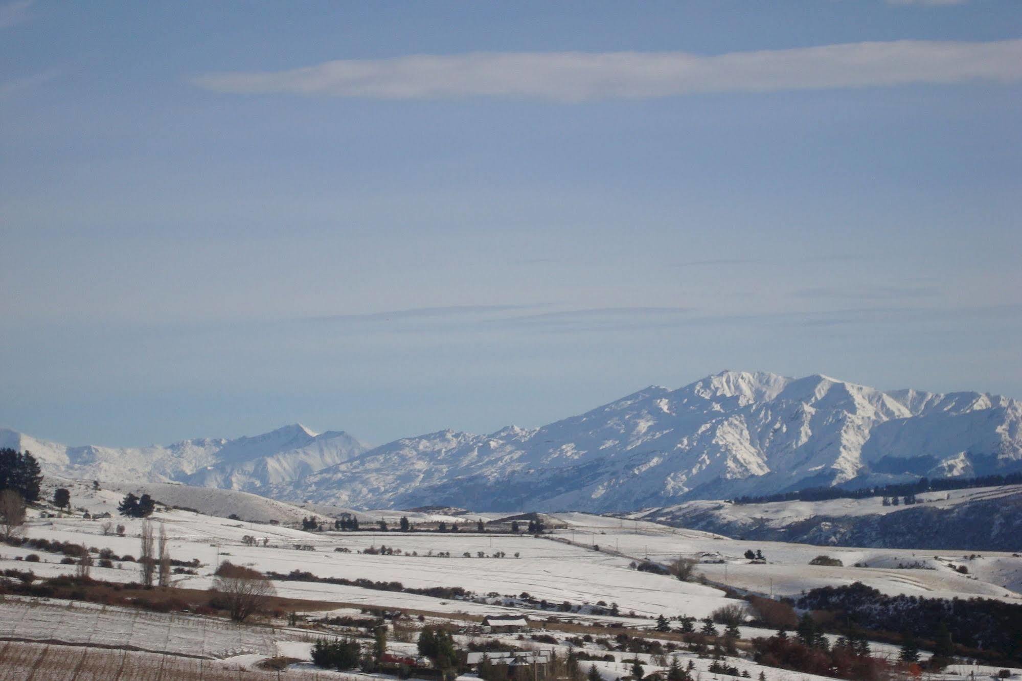 Mt Rosa Lodge Boutique Vineyard Accommodation Wanaka Luaran gambar