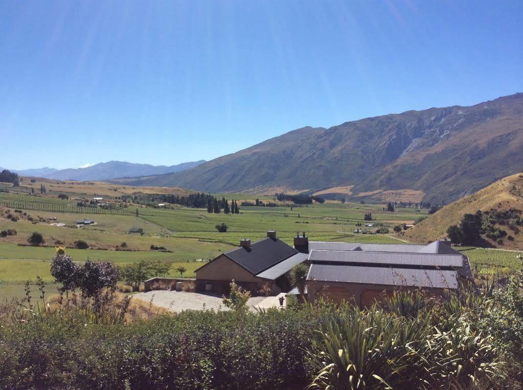 Mt Rosa Lodge Boutique Vineyard Accommodation Wanaka Luaran gambar