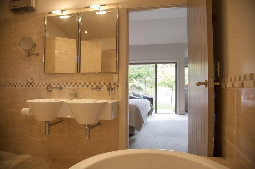 Mt Rosa Lodge Boutique Vineyard Accommodation Wanaka Luaran gambar